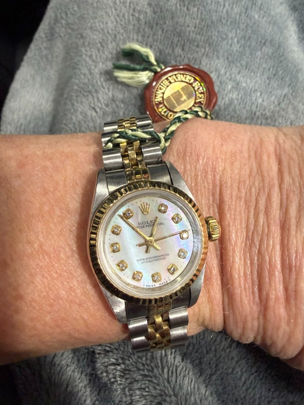 AUTHENTIC 24mm Rolex Oyster Perpetual  MotherPearl Dial Diamonds Jubilee watch - Picture 4 of 16